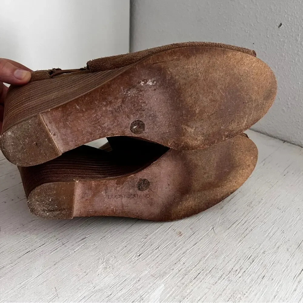 Lucky Brand Reevas Tan Suede Wedge peep toe bootie size 9